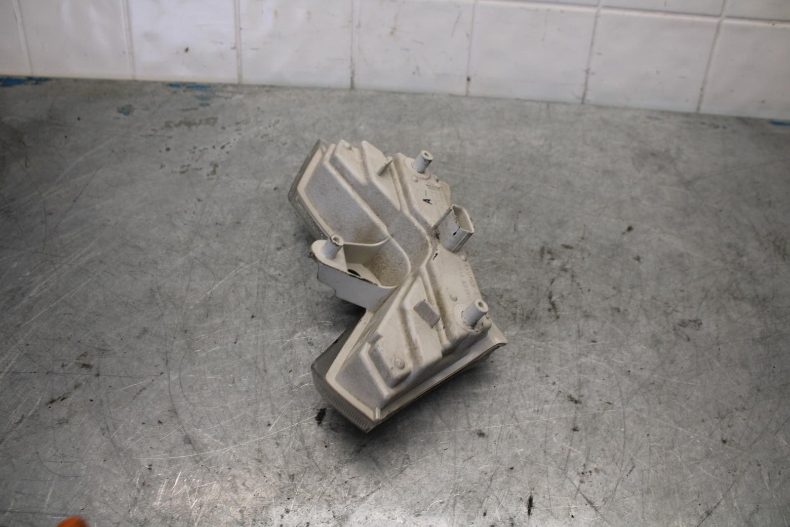 06-07 KAWASAKI NINJA ZX14R REAR TAIL TAILLIGHT BACK BRAKE LIGHT bb433