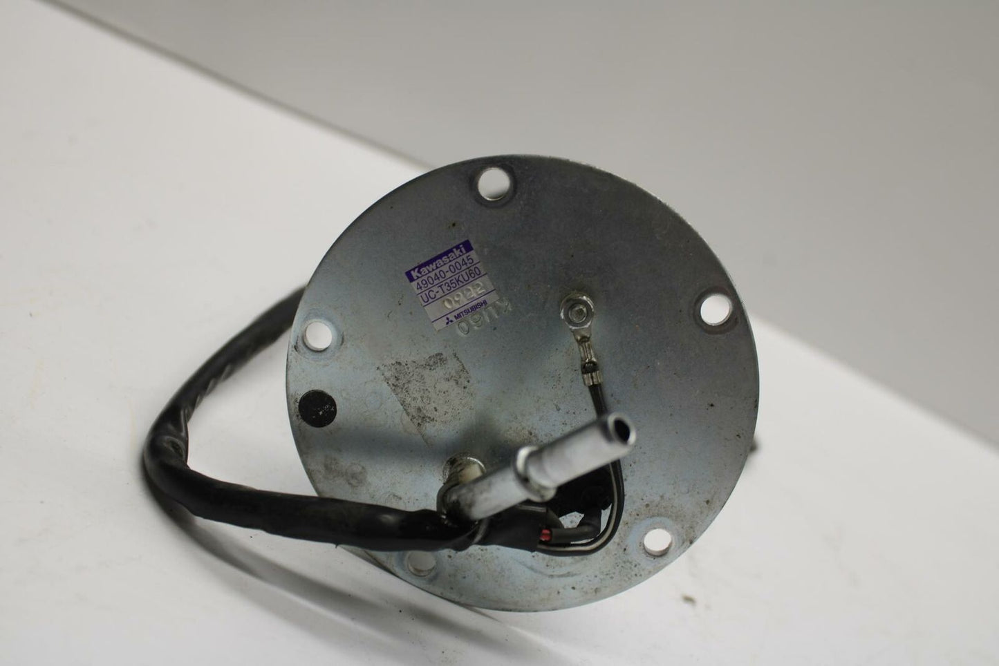 11-12 KAWASAKI Z1000 FUEL PUMP GAS PETROL SENDER UNIT BB249