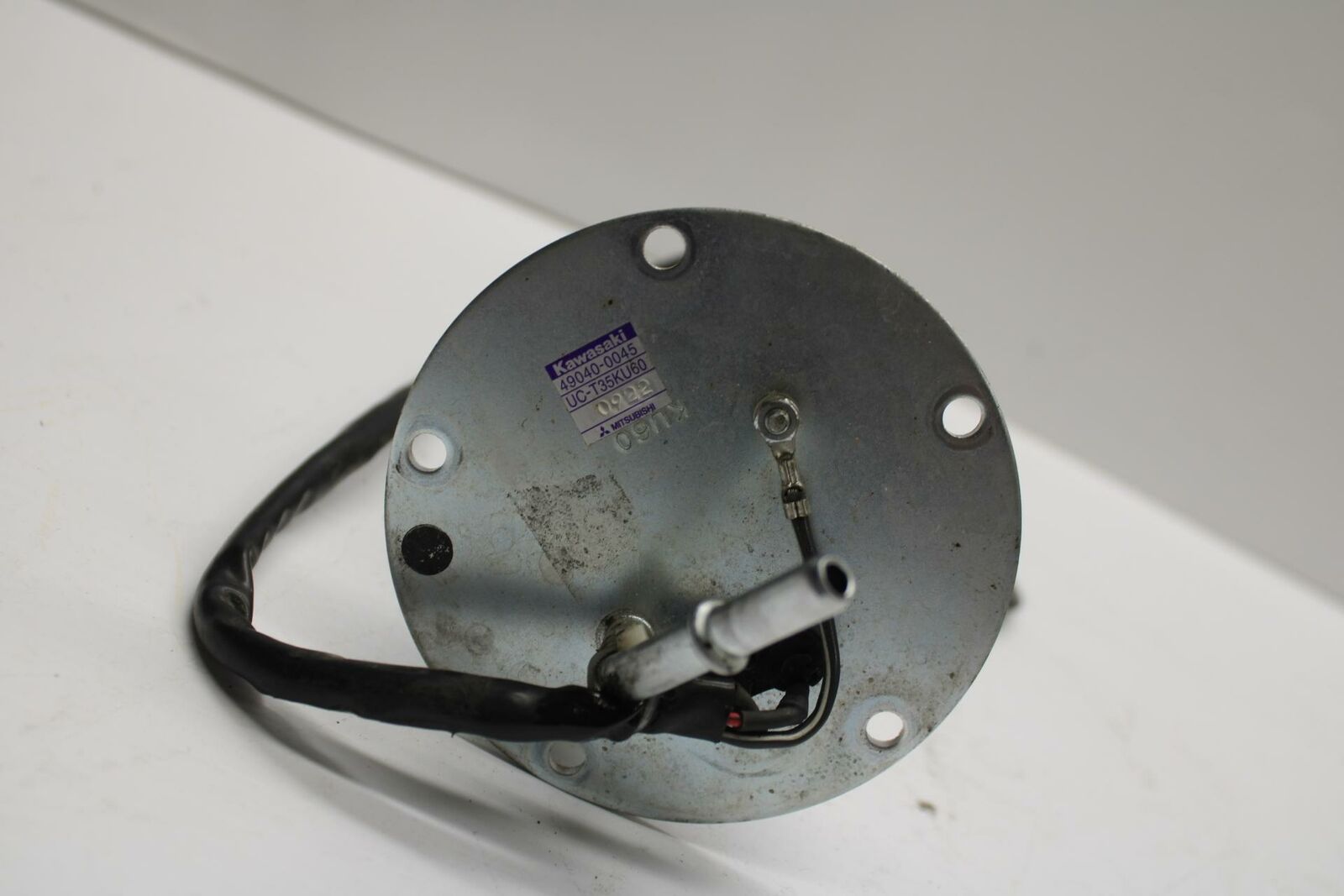 11-12 KAWASAKI Z1000 FUEL PUMP GAS PETROL SENDER UNIT BB249