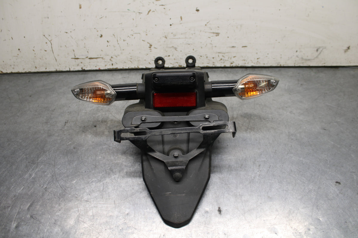 15-16 HONDA CB300F REAR BACK FENDER MUD GUARD BB740