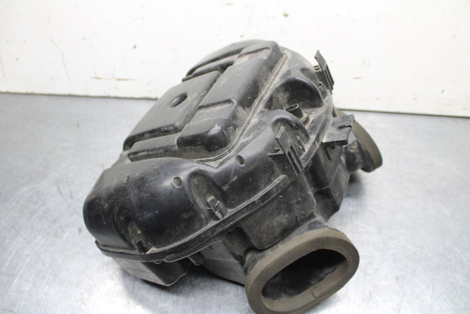 08-10 SUZUKI GSXR 600/750  AIRBOX AIR INTAKE FILTER BOX BB636