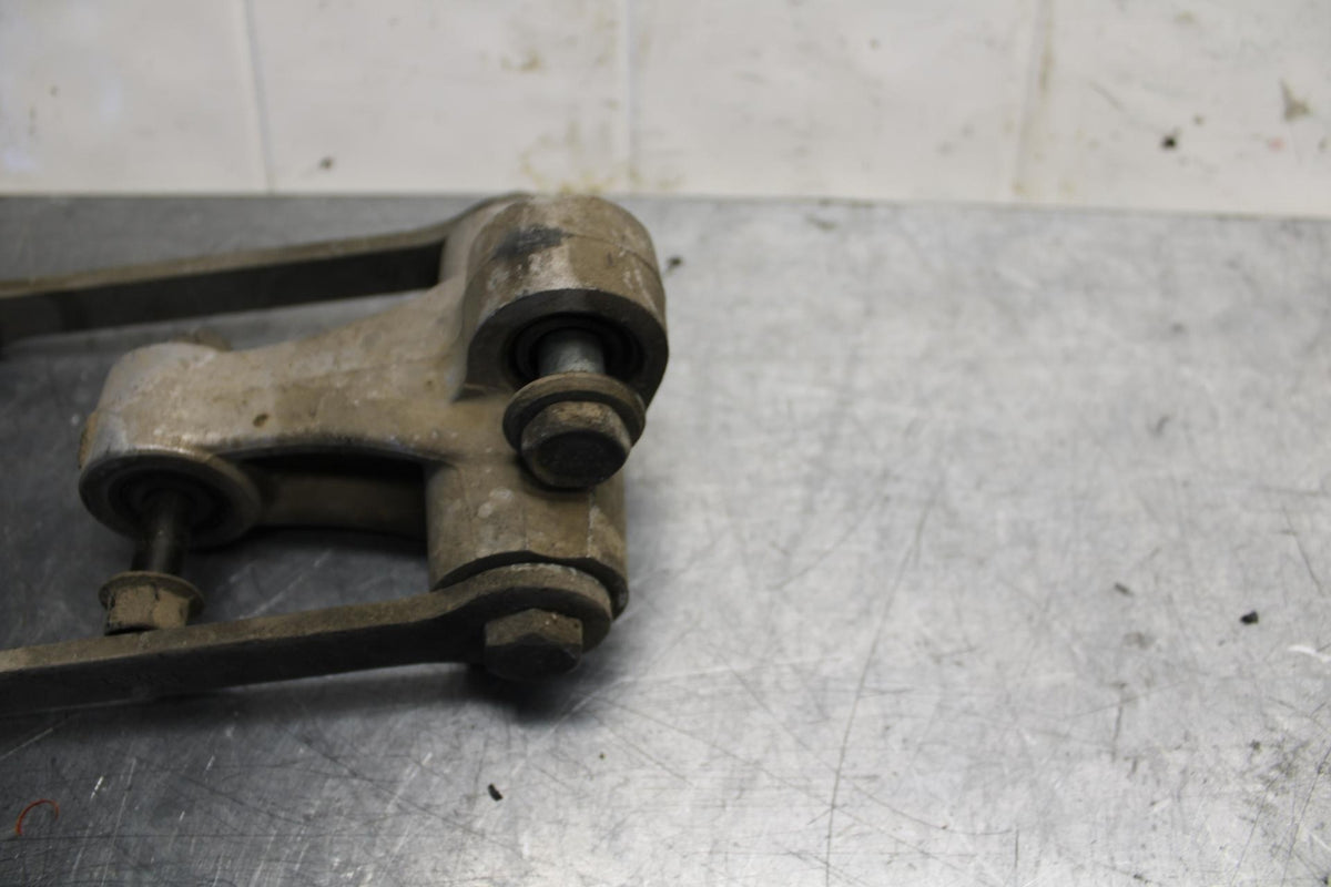 89-90 YAMAHA FZR600 REAR DOGBONE SHOCK LINKAGE LINK BB76