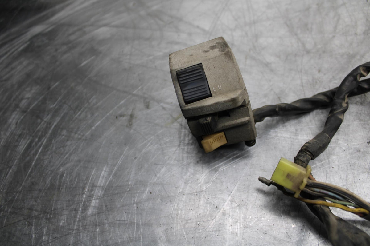 91-92 SUZUKI GSXR750 M  LEFT CLIP ON HANDLE HORN SIGNALS SWITCH SWITCHES BB493