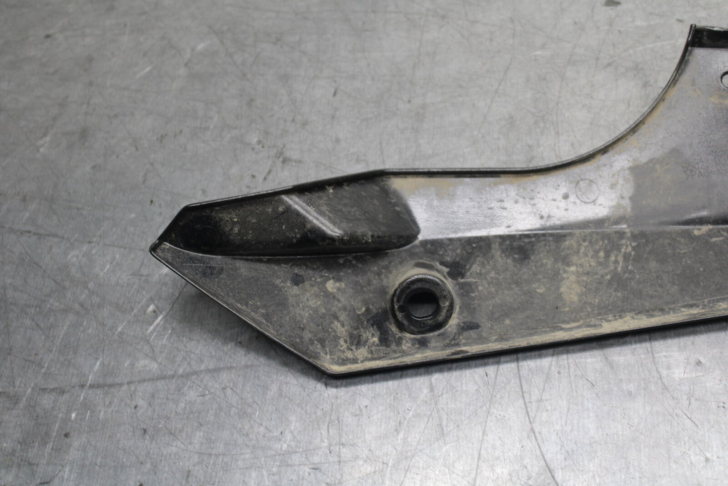 18-23 KAWASAKI NINJA 400 EX400 ABS LEFT LOWER BOTTOM BELLY SIDE FAIRING BB747