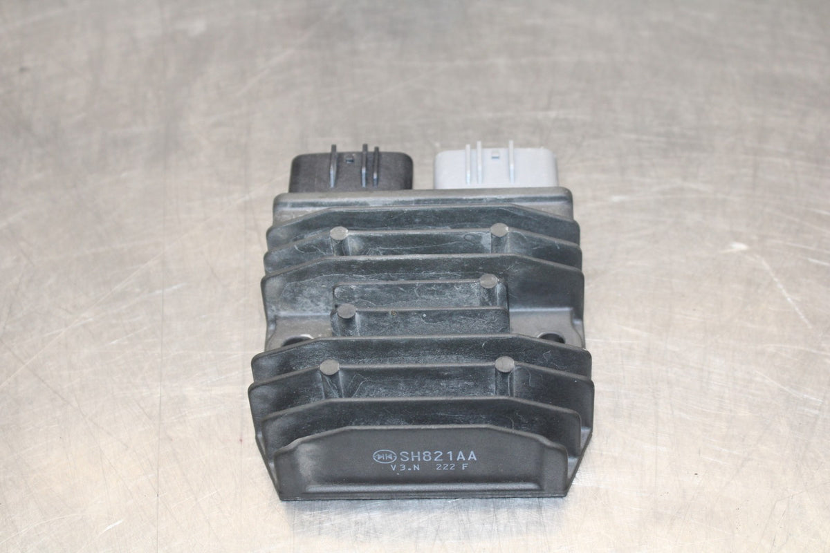 22-25 YAMAHA YZF R7 RECTIFIER VOLTAGE REGULATOR BB182