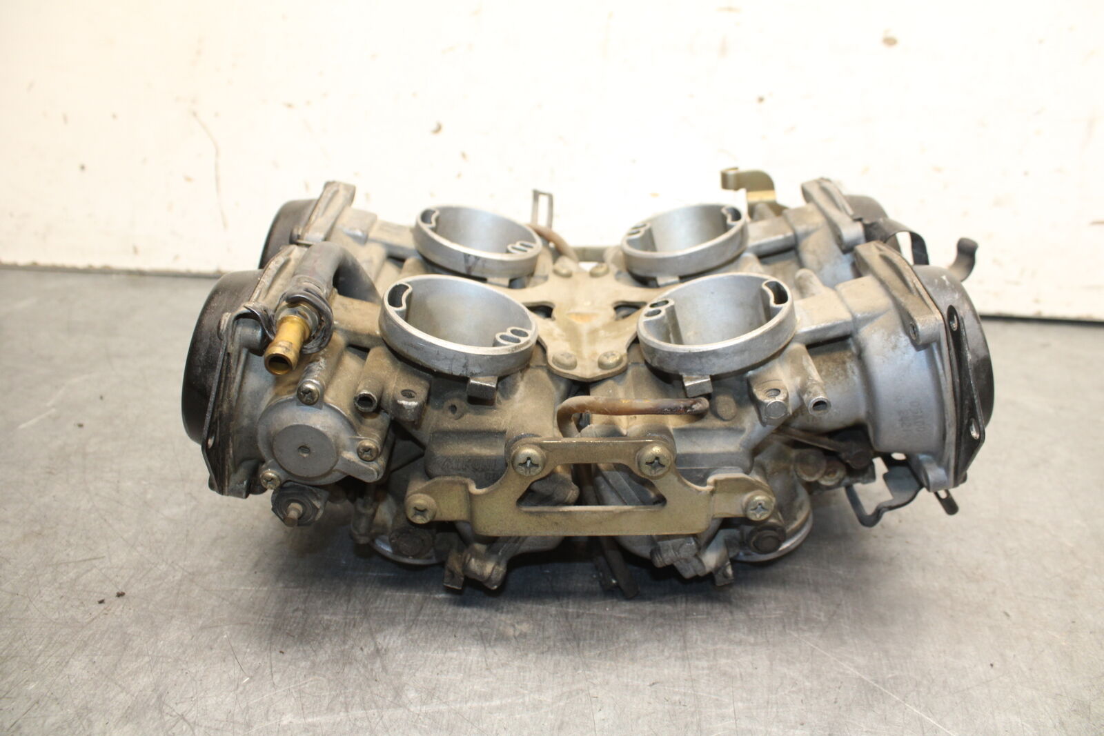 85-86 SUZUKI MADURA 1200 CARB CARBURETOR  BB691