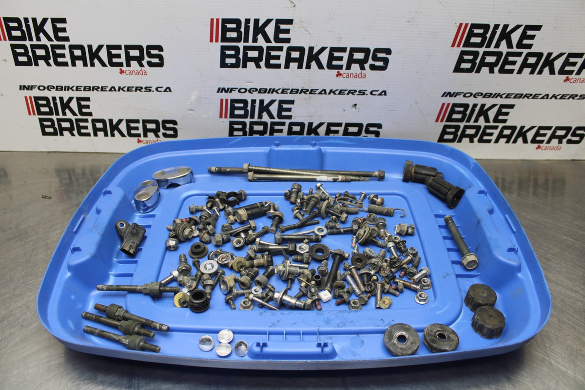 07-25 KAWASAKI VULCAN 900 VN900D CLASSIC LT MOUNTING BOLTS HARDWARE BB842