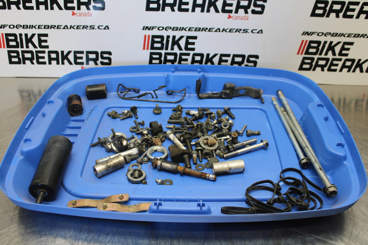 00 SUZUKI SV650 MOUNTING BOLTS HARDWARE MOTOR SCREWS BB156