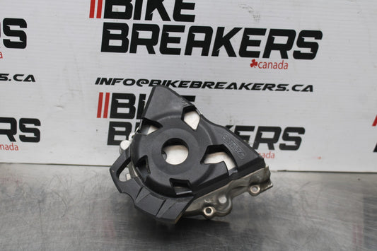 22 KAWASAKI NINJA 1000SX ENGINE SPROCKET COVER BB780
