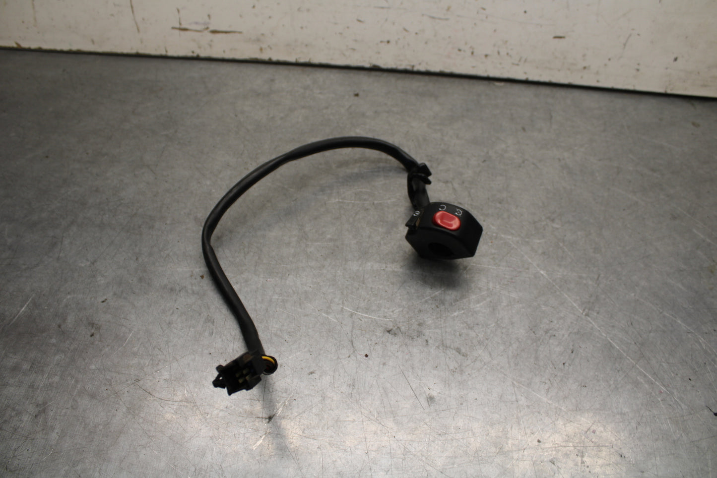 09-11 TRIUMPH DAYTONA 675 RIGHT CLIP ON HANDLE KILL OFF START SWITCH BB652