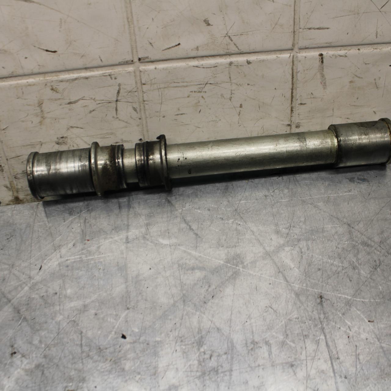 03 KAWASAKI ZX12R  FRONT WHEEL RIM AXLE PIVOT BOLT BB472