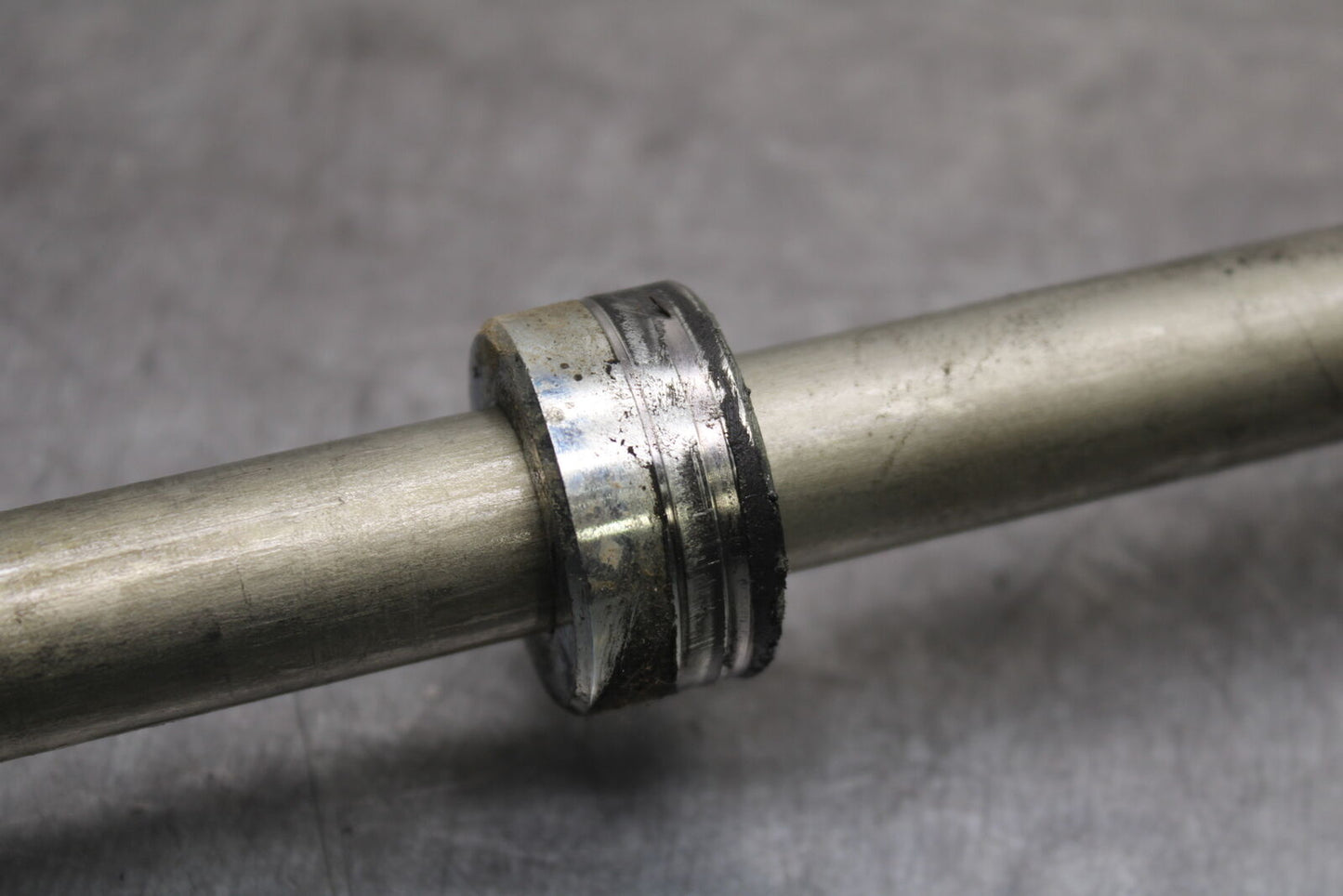 18-24 KAWASAKI NINJA 650 REAR AXLE BACK WHEEL RIM PIVOT BOLT AXEL BB725