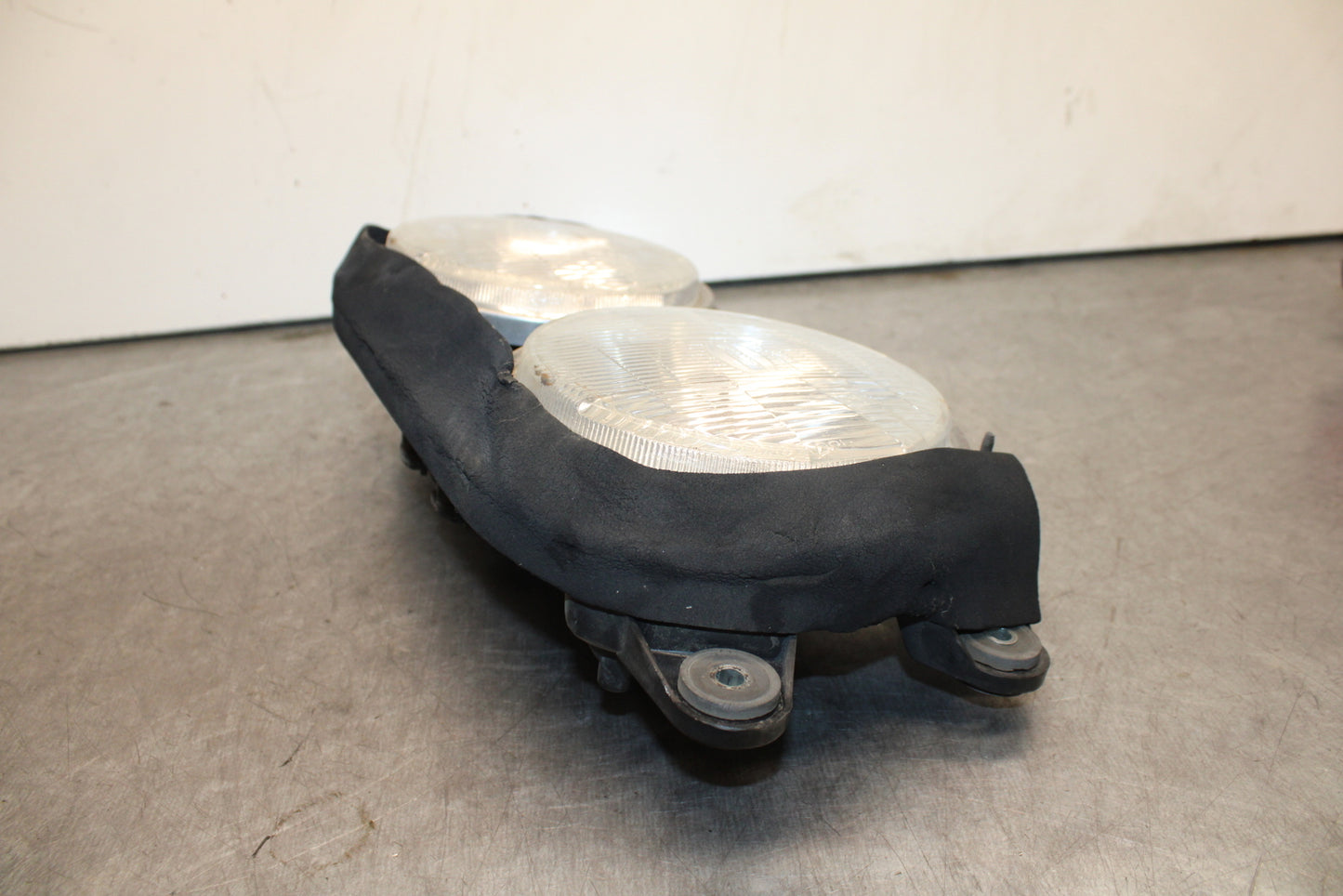 93-94 KAWASAKI NINJA ZX7R FRONT HEADLIGHT HEAD LIGHT LAMP BB122