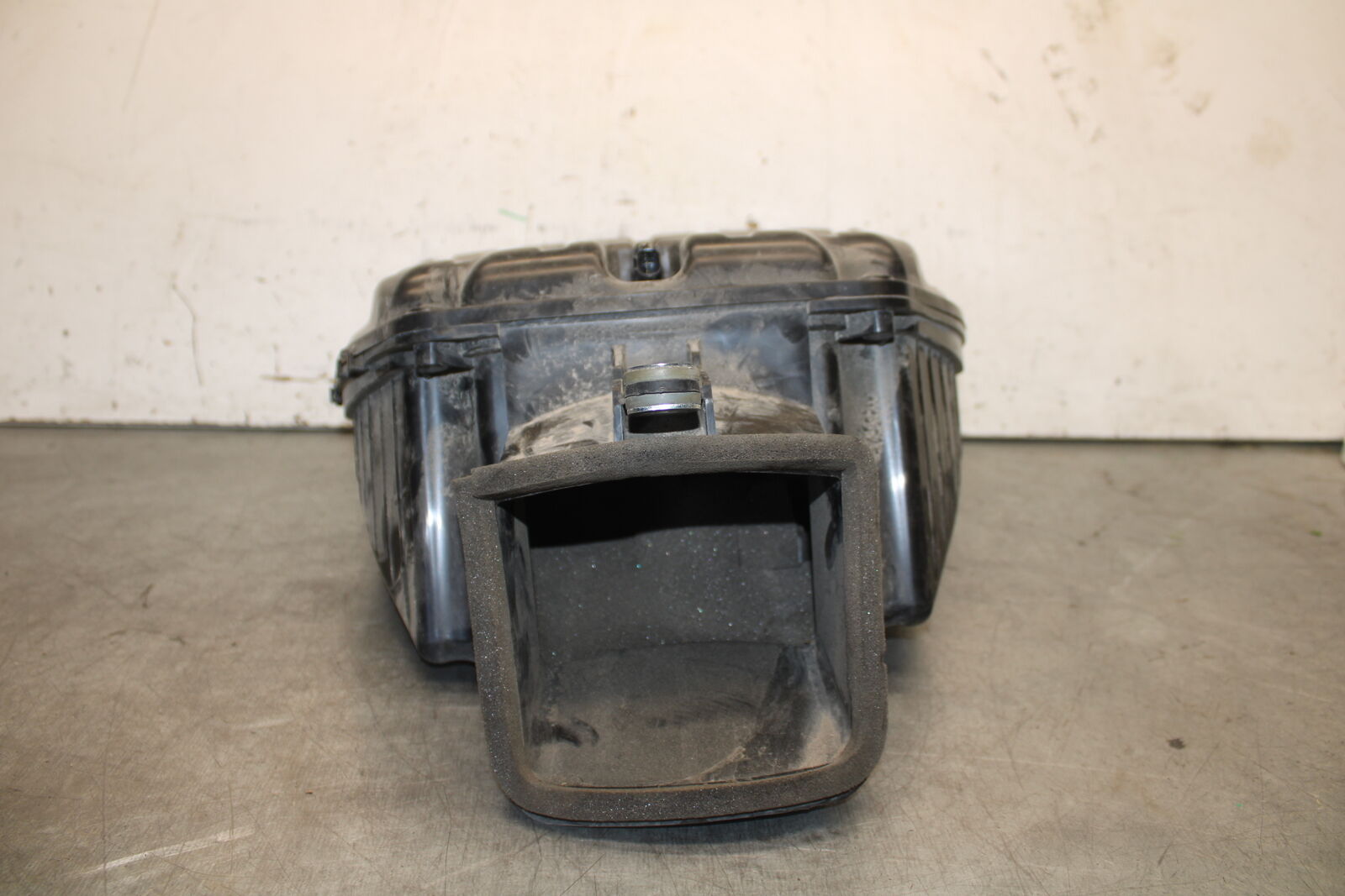 19-23 KAWASAKI NINJA ZX6R AIRBOX AIR INTAKE FILTER BOX BB701