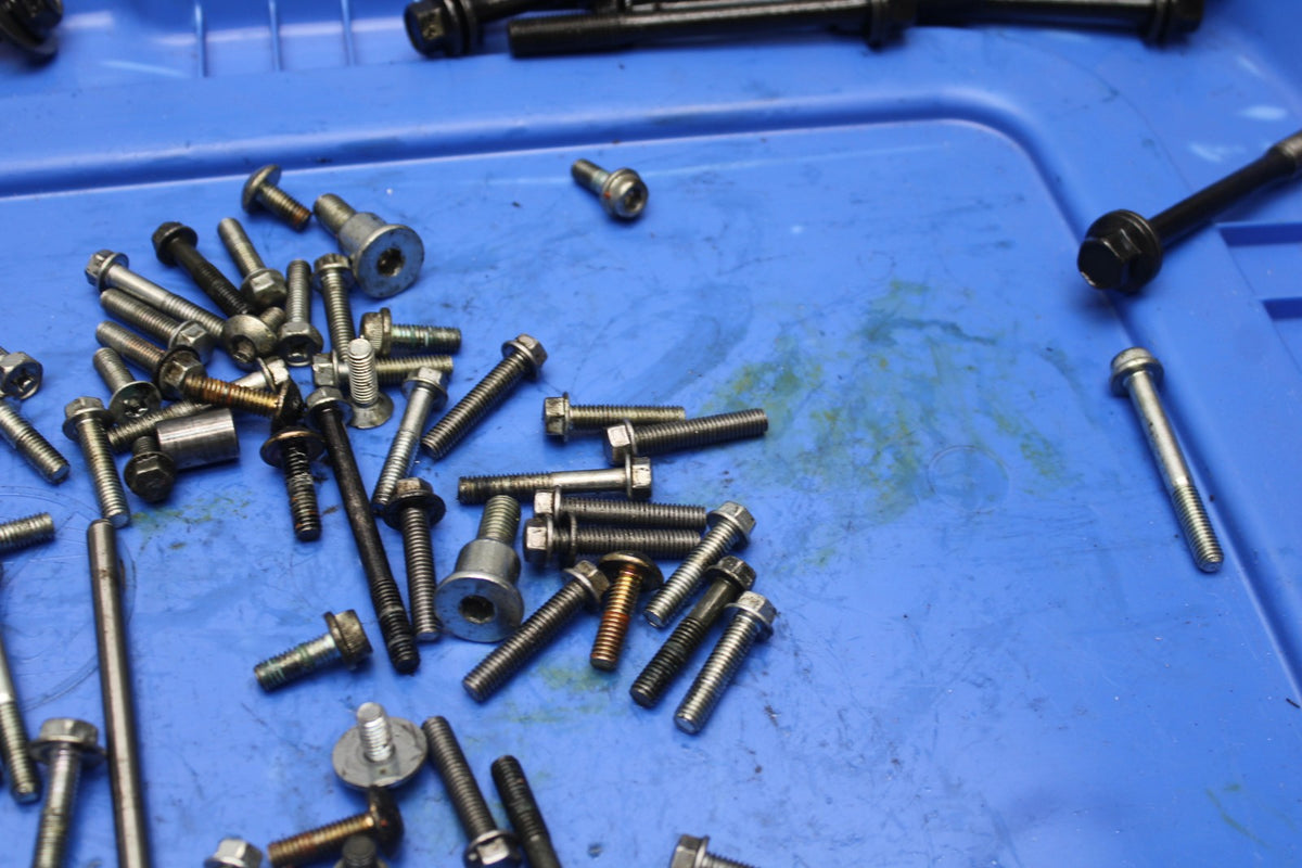 06-07 SUZUKI GSXR 600 ENGINE MOUNTING BOLTS HARDWARE MOTOR SCREWS BB848