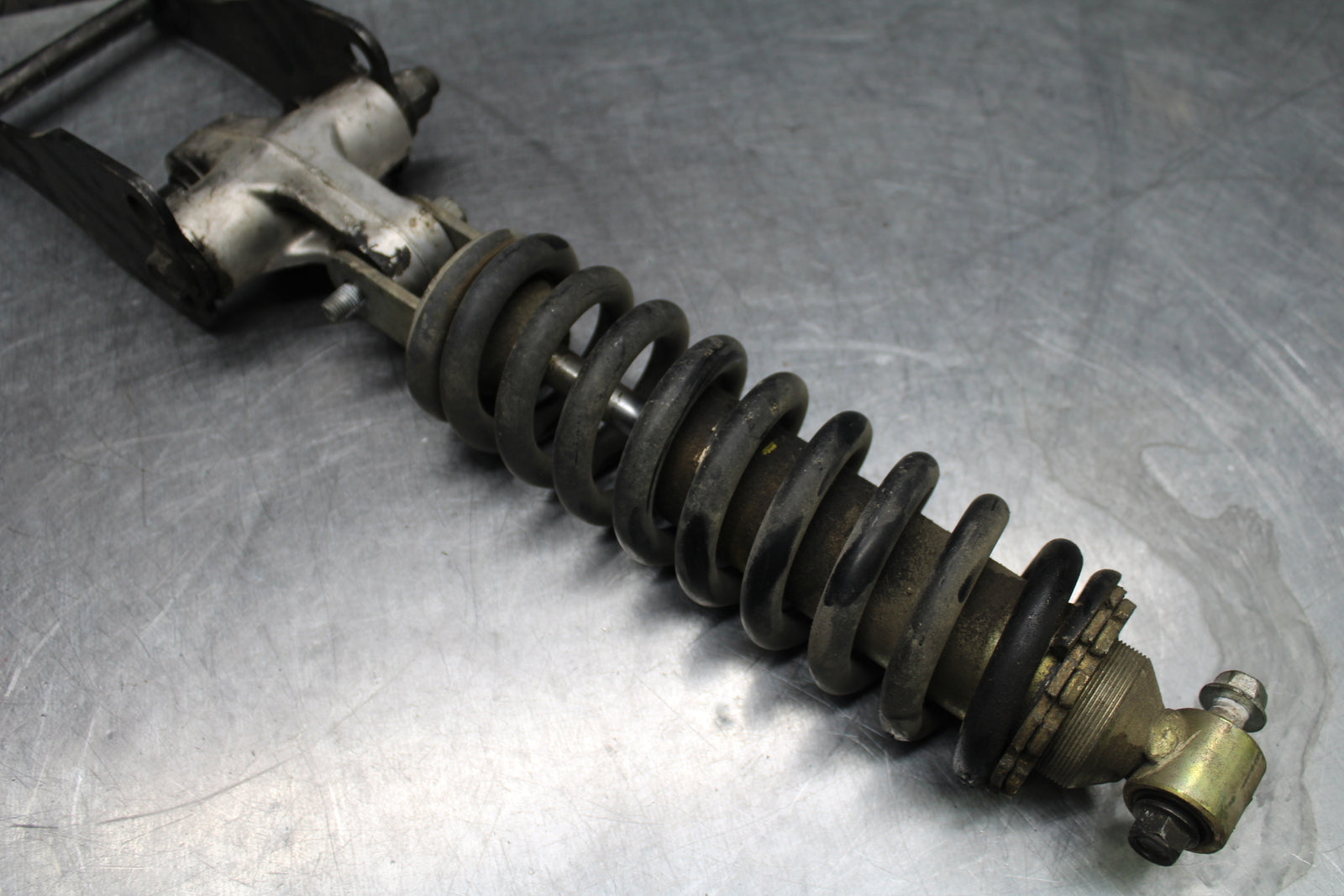00 SUZUKI INTRUDER 1500 VL1500 REAR BACK SHOCK ABSORBER BB761