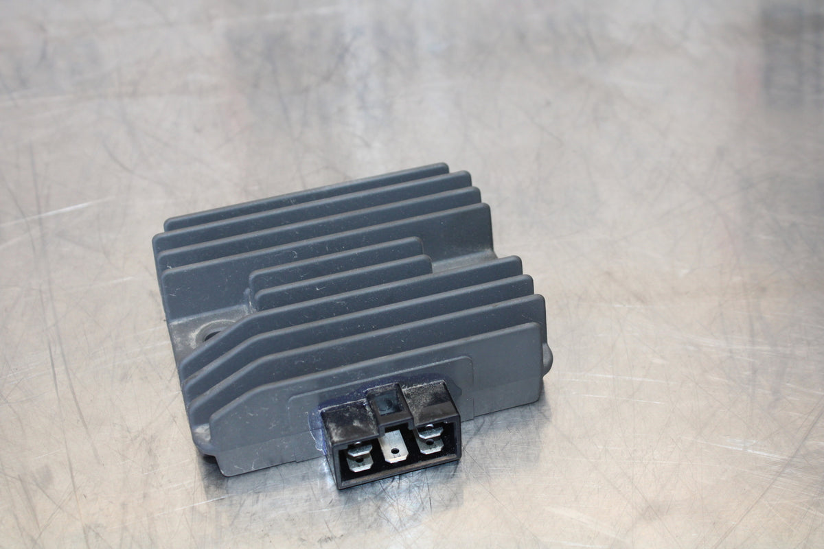 23 YAMAHA YZF R3 RECTIFIER VOLTAGE REGULATOR BB147