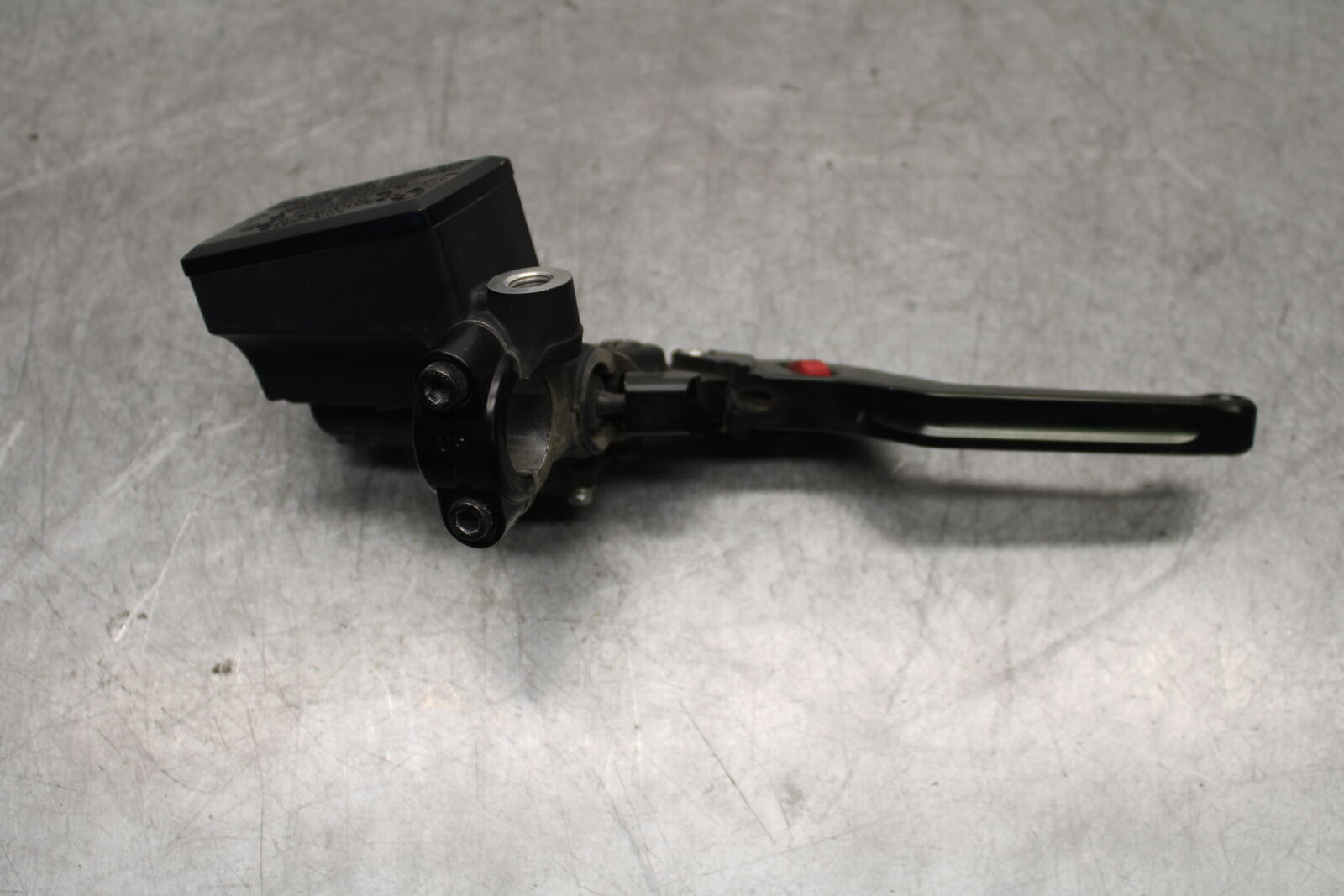 16-21 YAMAHA XSR900 FRONT BRAKE MASTER CYLINDER w/ LEVER BB664