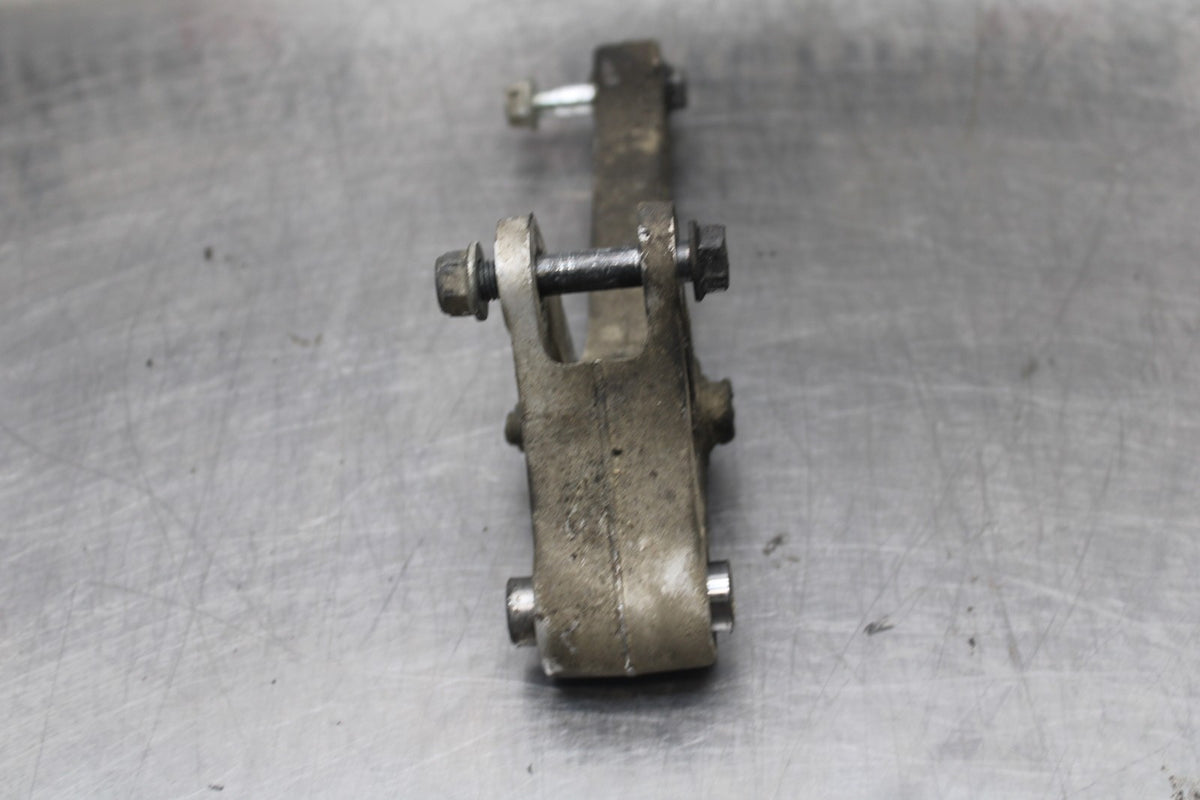 13 YAMAHA YZF R1 REAR DOGBONE SHOCK LINKAGE LINK BB781