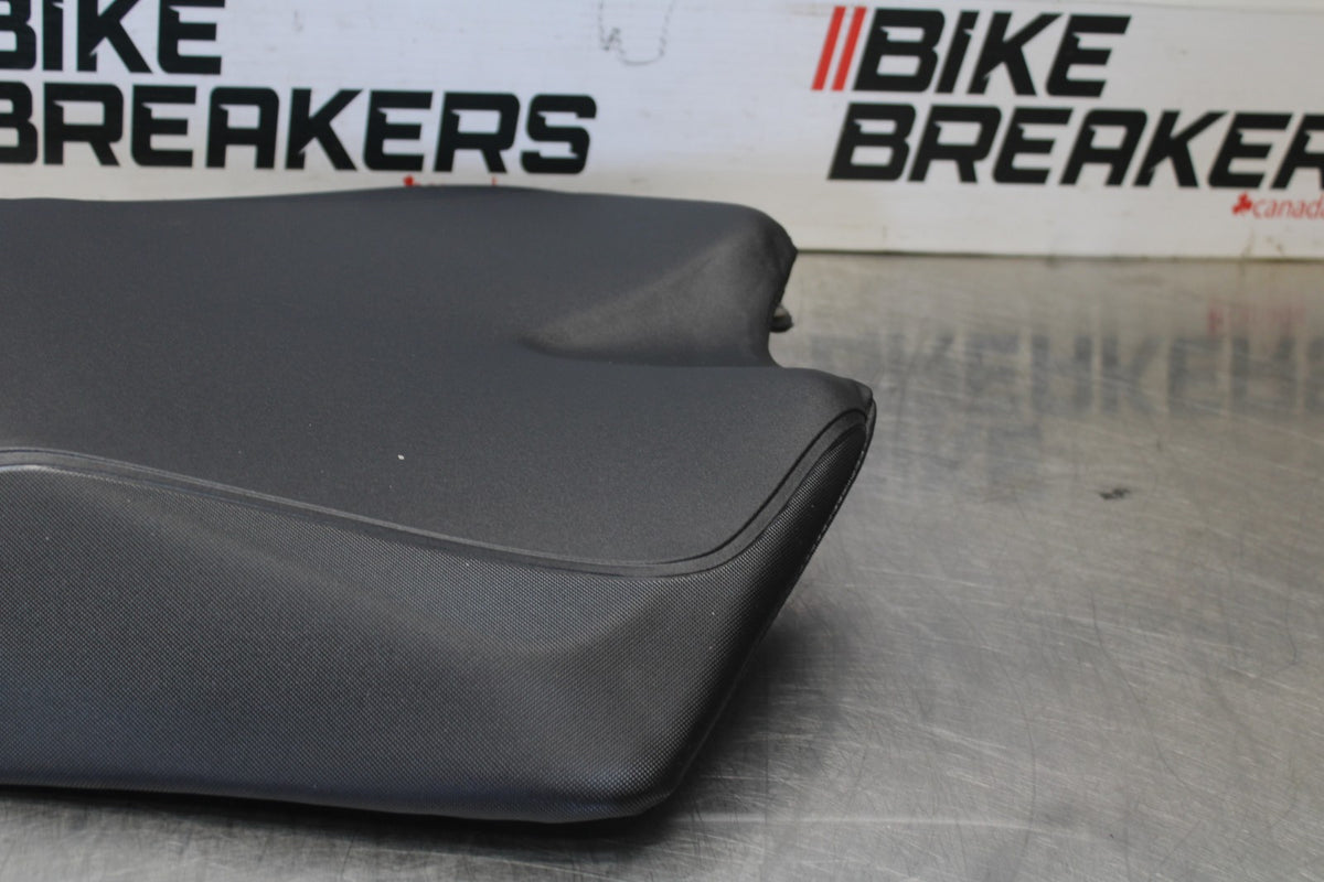 16 APRILIA TUONO V4 1100 FRONT DRIVERS SEAT PAD SADDLE PILLION BB905