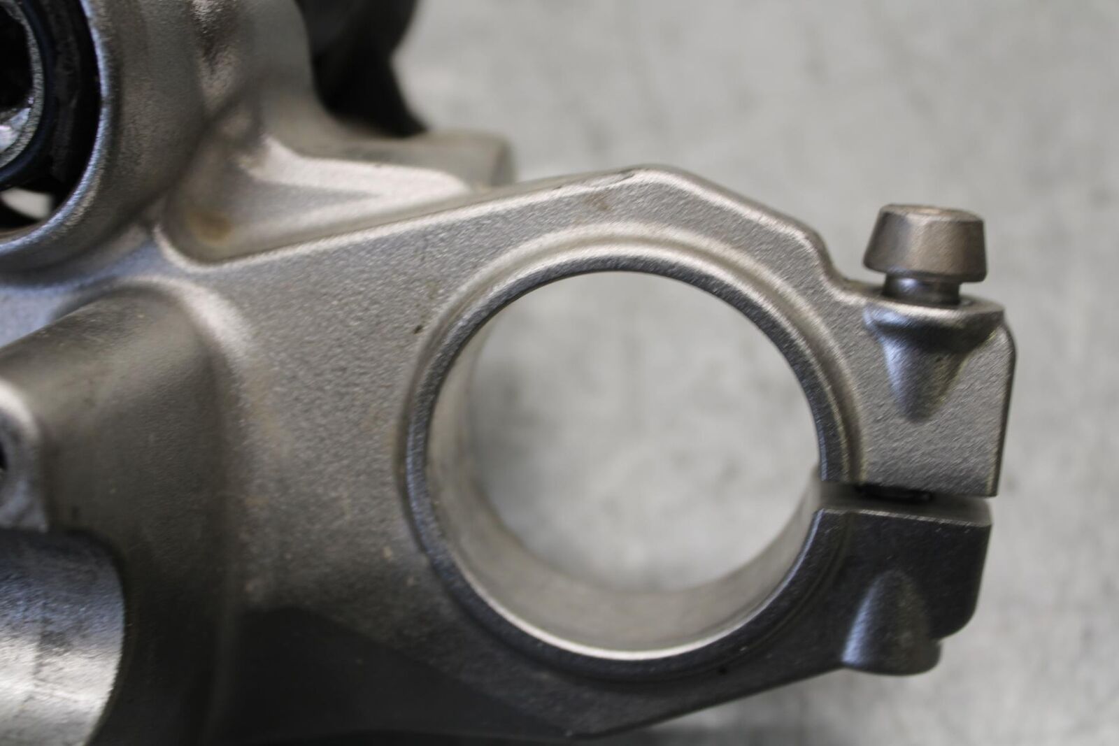 2006 Kawasaki Ninja 650R  FORKS UPPER TRIPLE TREE CLAMP 44039-0033-793 BB446