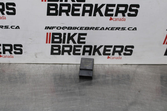 05 YAMAHA YZF R6 RELAY ASSEMBLY BOX BB858