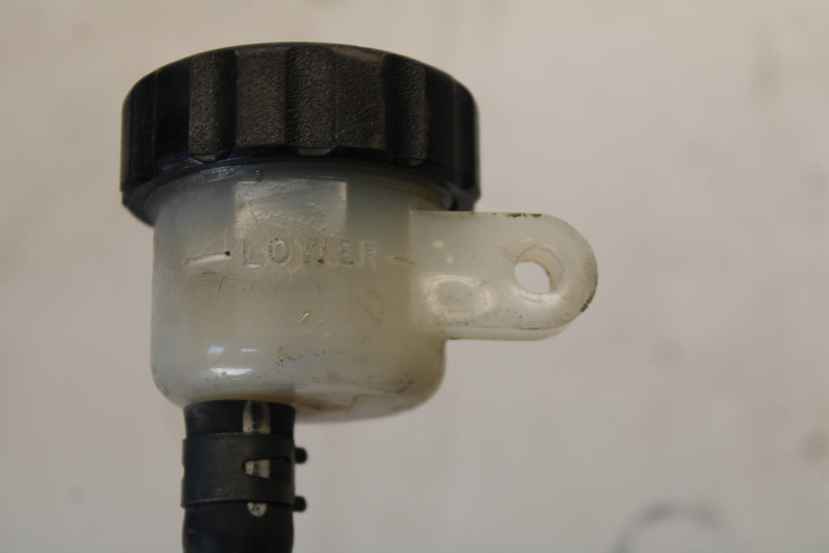 05-06 YAMAHA ROYAL STAR REAR BACK BRAKE MASTER CYLINDER W RESERVOIR BB697