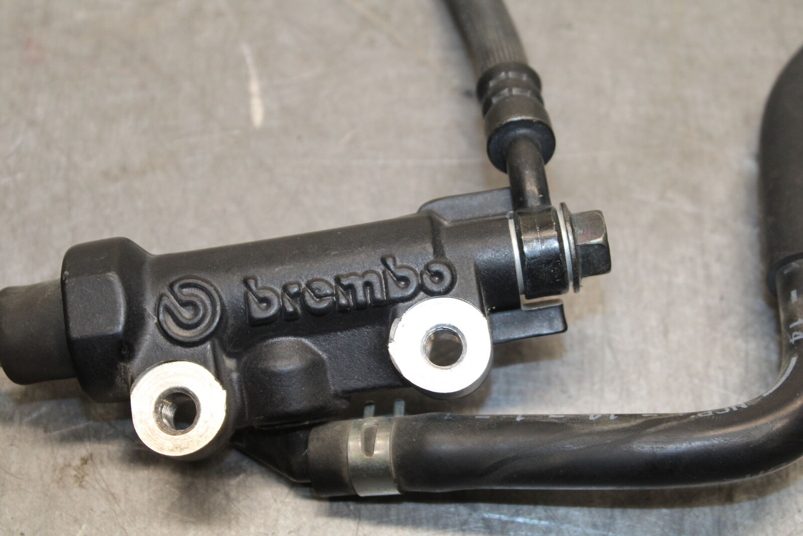 09-15 YAMAHA FZ6R REAR BACK BRAKE MASTER CYLINDER W RESERVOIR BB719