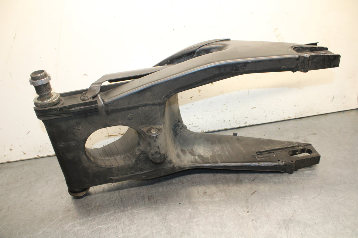 06 YAMAHA YZF R6 REAR SWINGARM BACK SUSPENSION SWING ARM BB716