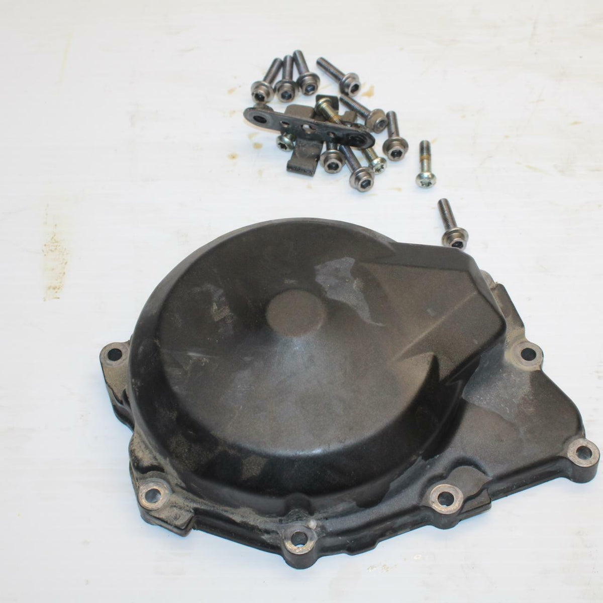 08-16 YAMAHA YZF R6 STATOR MAGNETO ALTERNATOR GENERATOR COVER BB273
