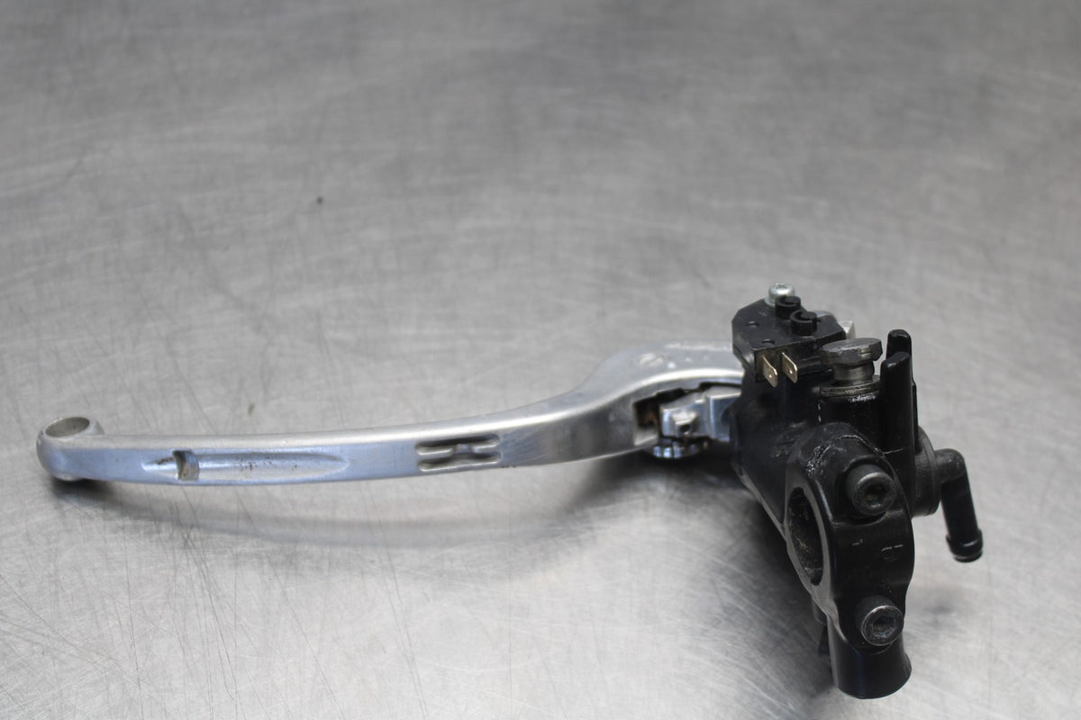 12 TRIUMPH STREET TRIPLE R FRONT BRAKE MASTER CYLINDER w/ LEVER BB914