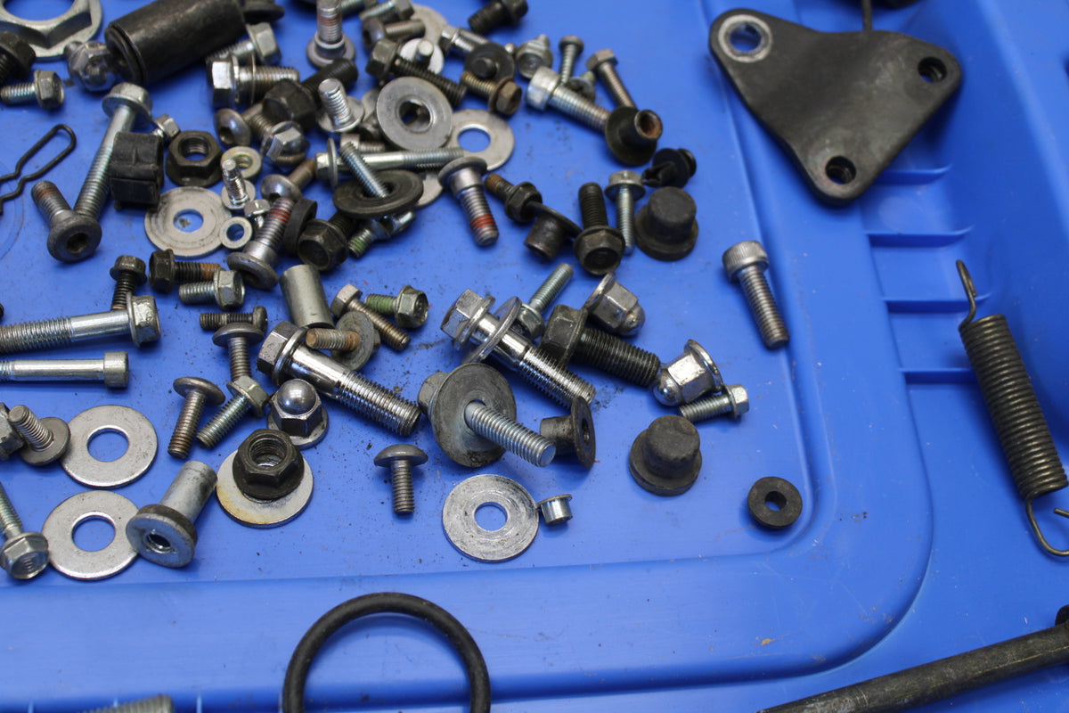 03-05 HONDA SHADOW CLASSIC 750 MOUNTING BOLTS HARDWARE MOTOR SCREWS BB139