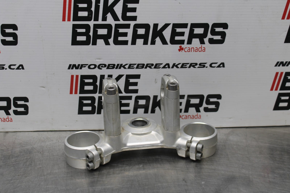 15 TRIUMPH TIGER 800 FORKS UPPER TRIPLE TREE CLAMP BB873