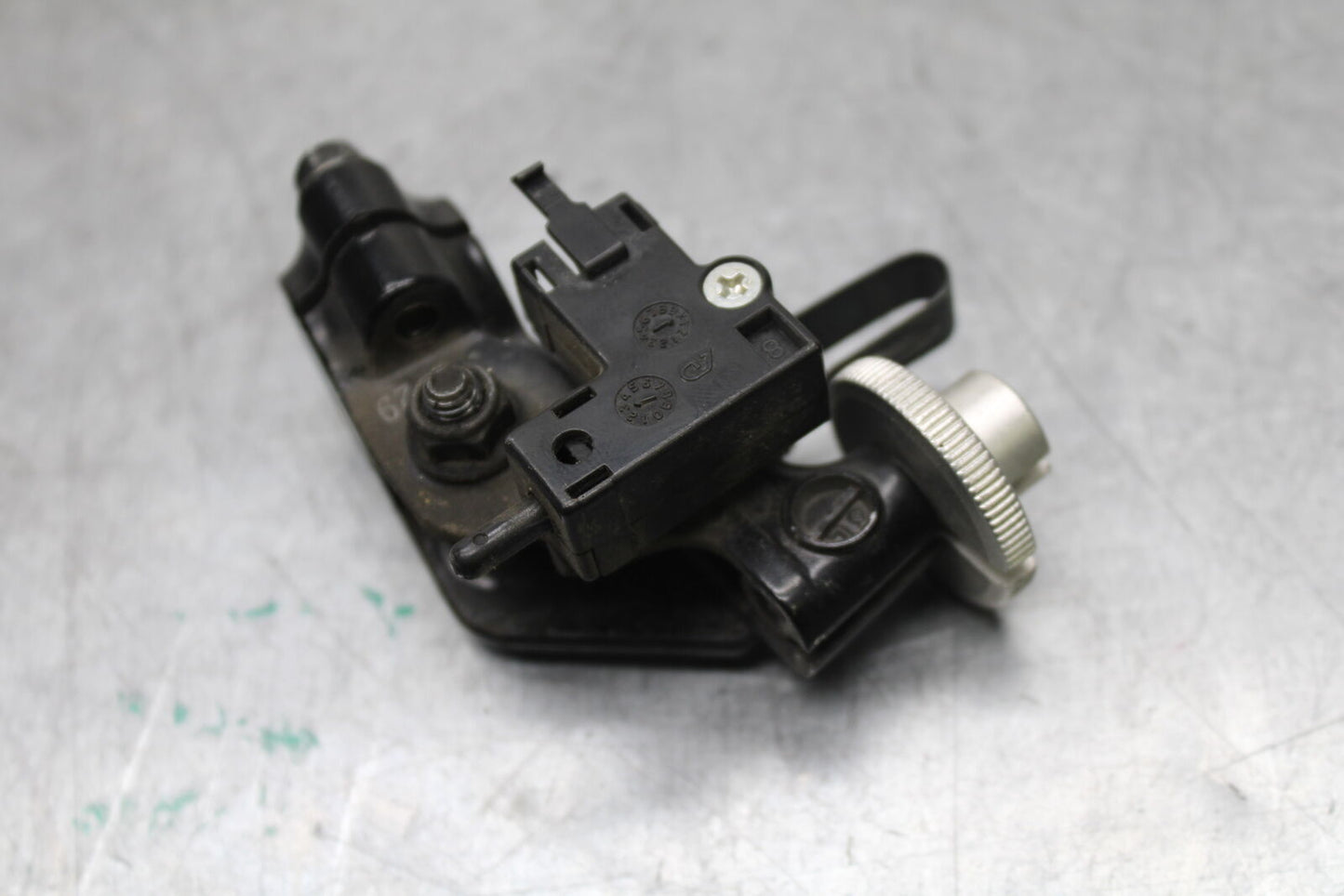 09-15 YAMAHA FZ6R CLUTCH LEVER PERCH MOUNT BRACKET BB719