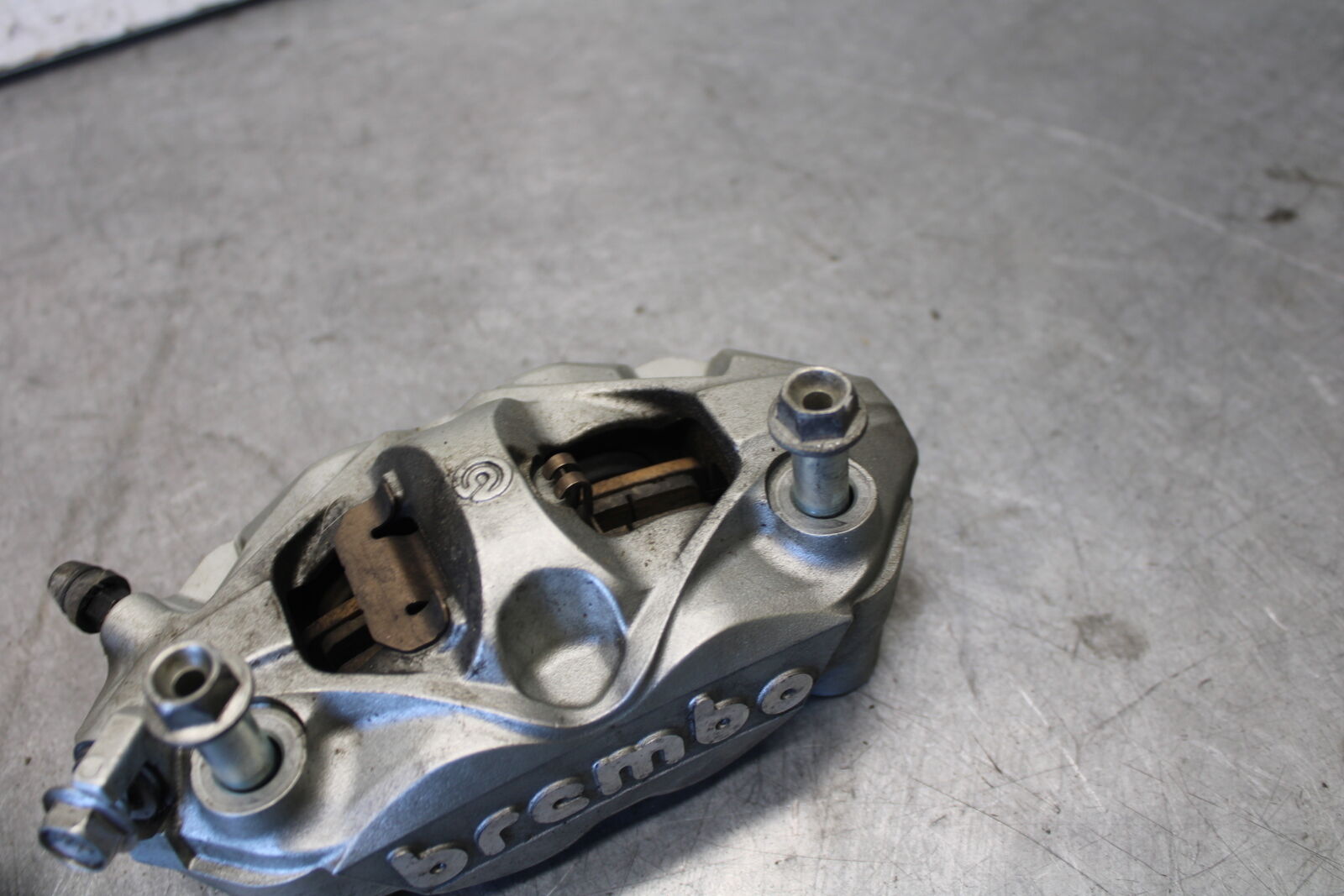 11-24 SUZUKI GSXR750 RIGHT LEFT FRONT BRAKE CALIPER SET PAIR CALIPERS  BB687