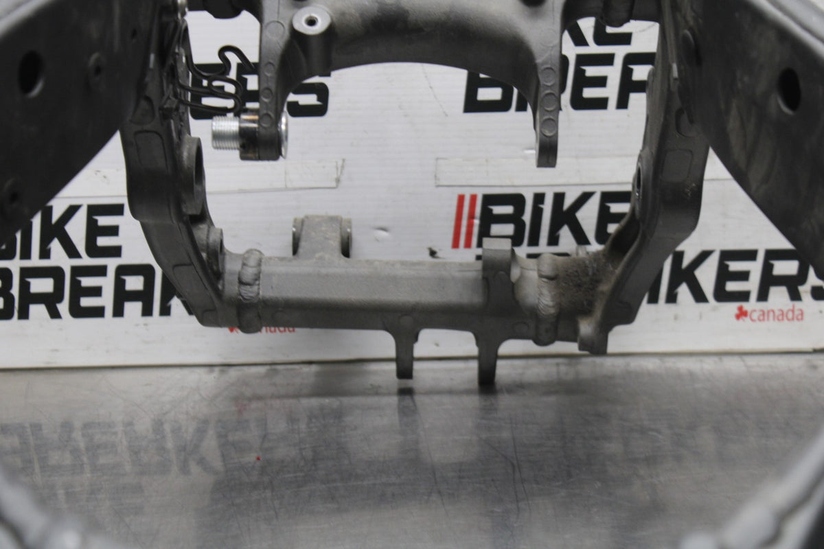 24-25 KAWASAKI NINJA ZX6R FRAME CHASSIS BB939