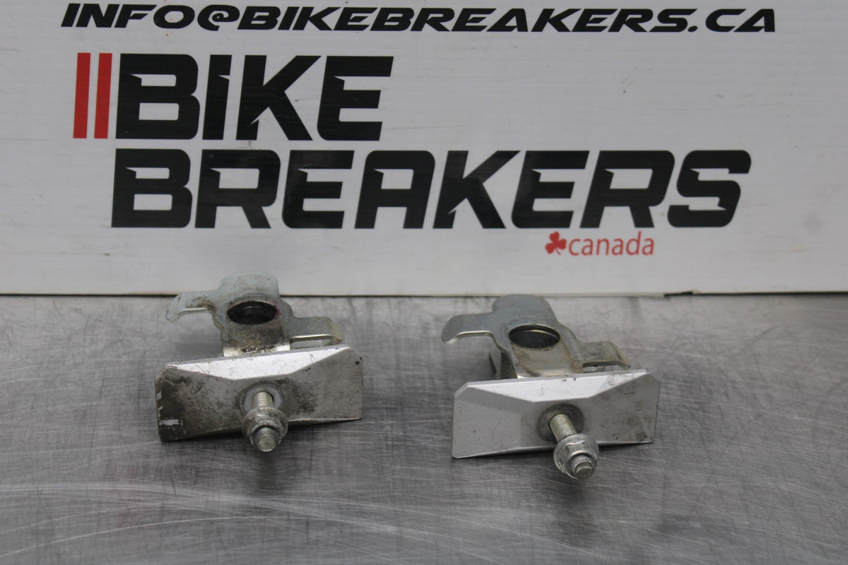 08 SUZUKI SV650 SWINGARM CHAIN TENSIONER ADJUSTMENT BRACKETS  BB846