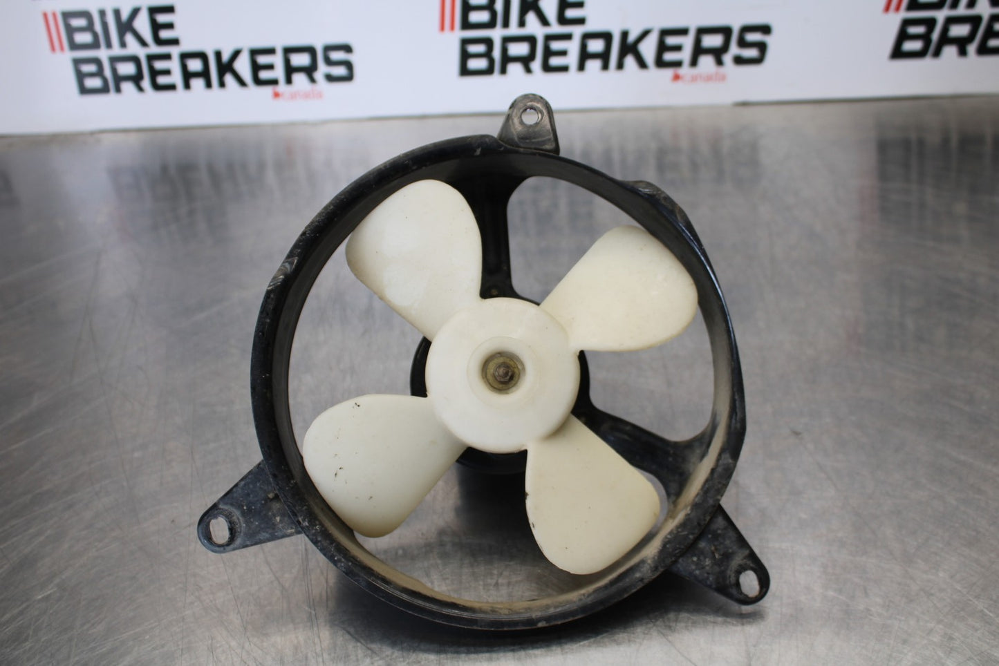 78-79 HONDA GOLDWING 1000 ENGINE RADIATOR COOLING FAN BB171