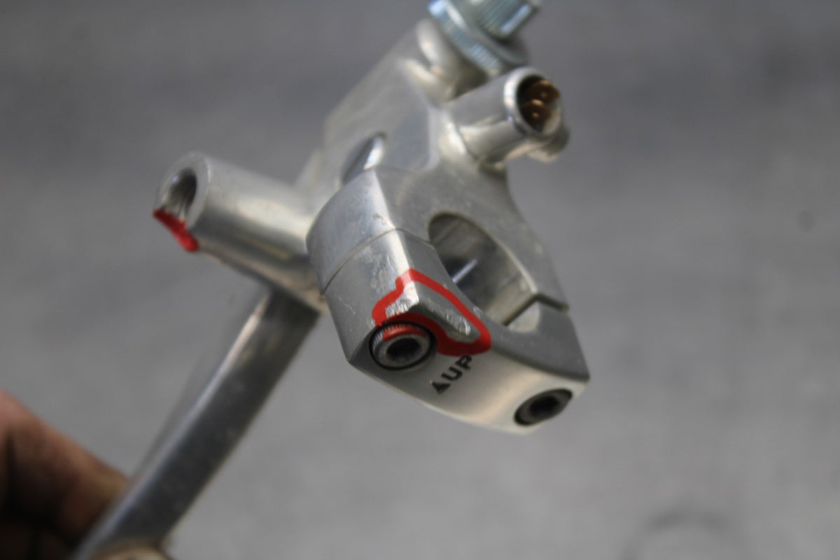 03-08 HONDA VTX1300C CLUTCH PERCH MOUNT WITH LEVER  BB868