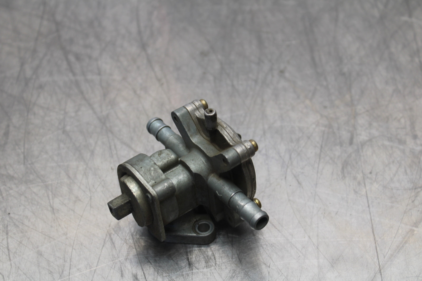98-05 HONDA SUPER HAWK 1000 VTR1000F FUEL GAS TANK PETCOCK SHUT VALVE BB152
