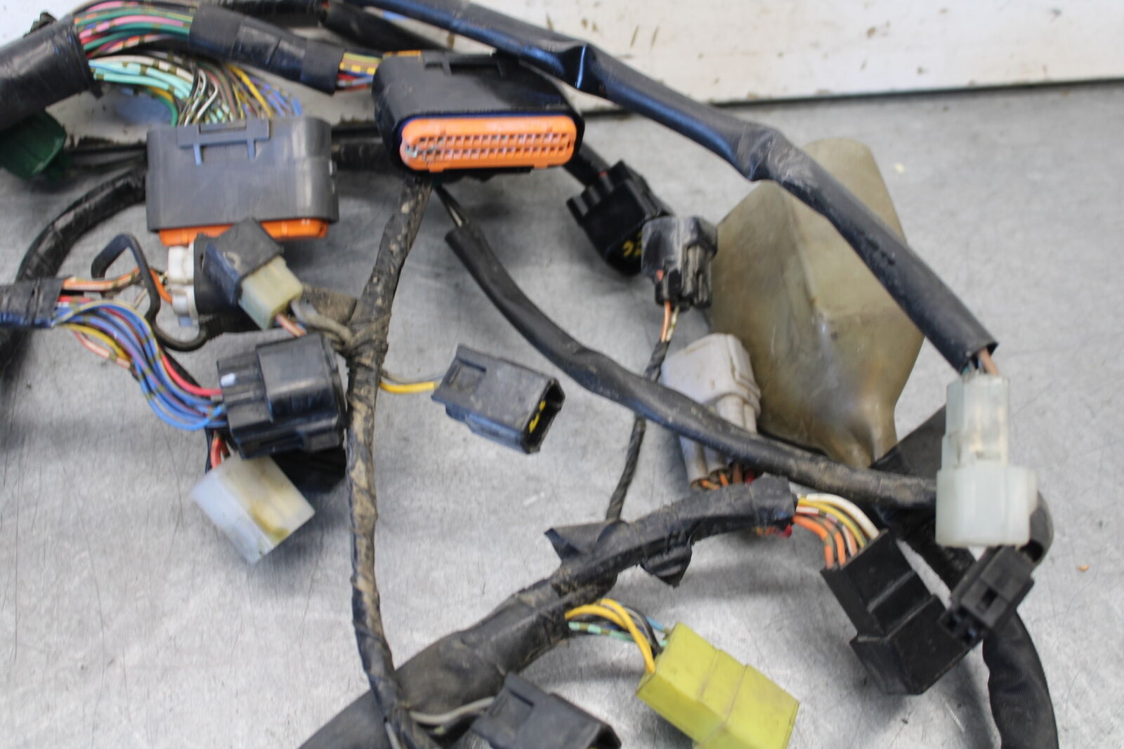 05-06 SUZUKI GSXR1000 MAIN ENGINE WIRING HARNESS WIRE LOOM 36610-41G30 BB663