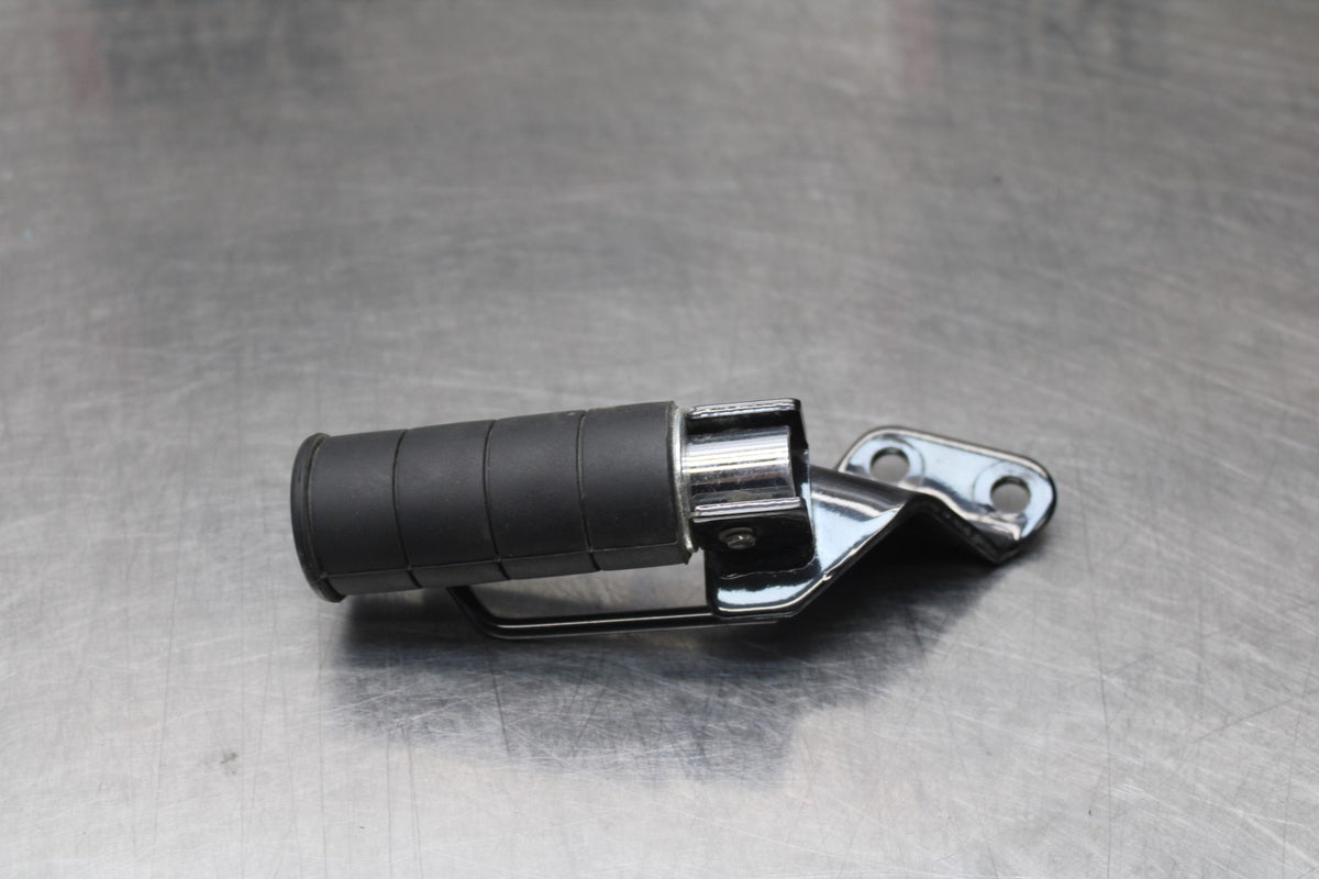 15 SUZUKI BOULEVARD C50 RIGHT REAR PASSENGER FOOT STEP PEG BB775