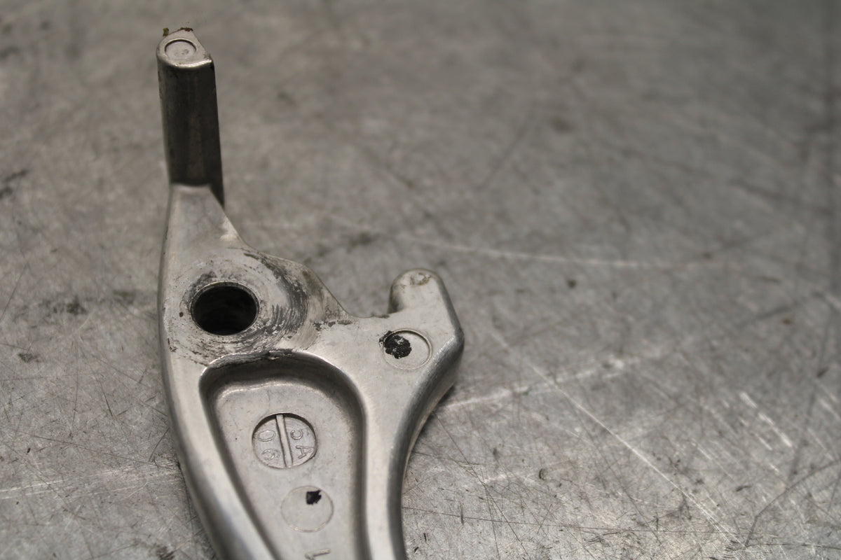 15-17 YAMAHA YZF R3 RIGHT CLIPON HANDLEBAR BRAKE LEVER BB651
