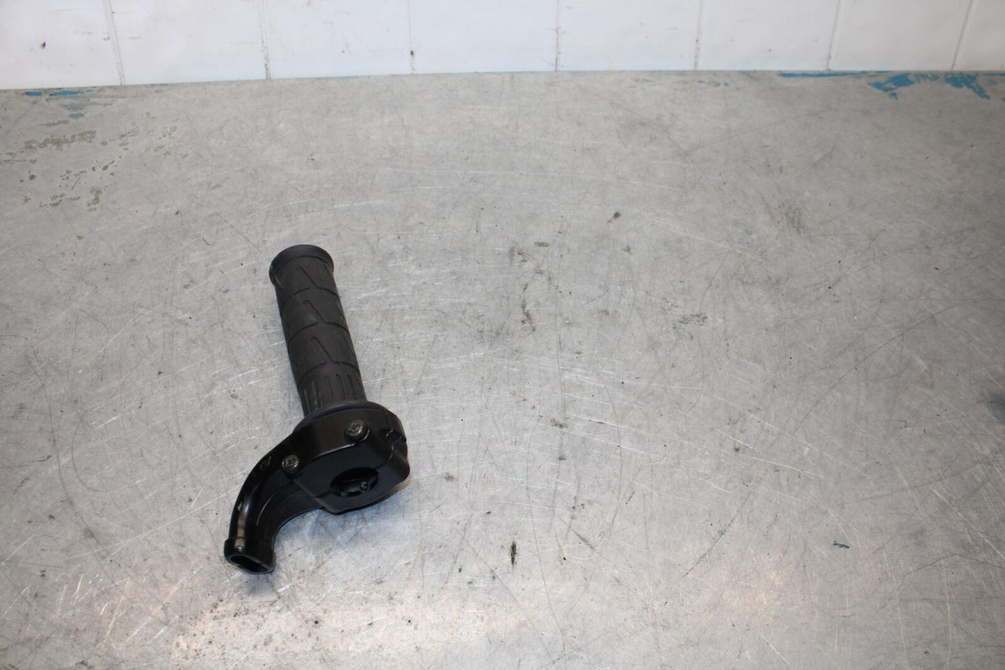 06-07 KAWASAKI NINJA ZX14R THROTTLE CABLE LINE HOUSING GUIDE TUBE bb433