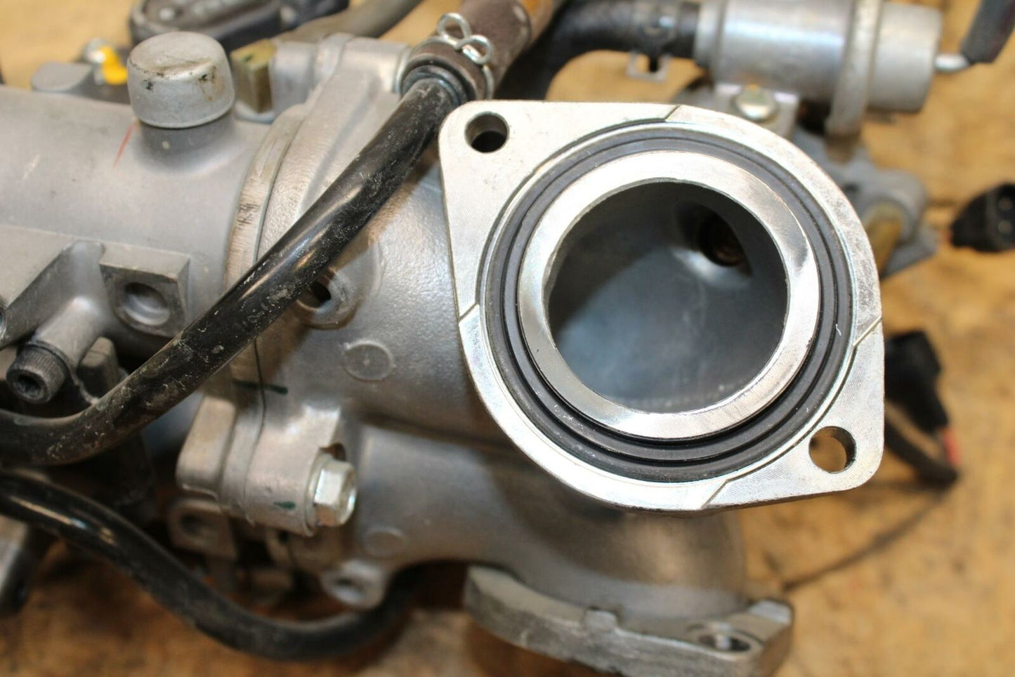 05-08 KAWASAKI VULCAN 1500 VN1500N CLASSIC THROTTLE BODY BODIES BB343