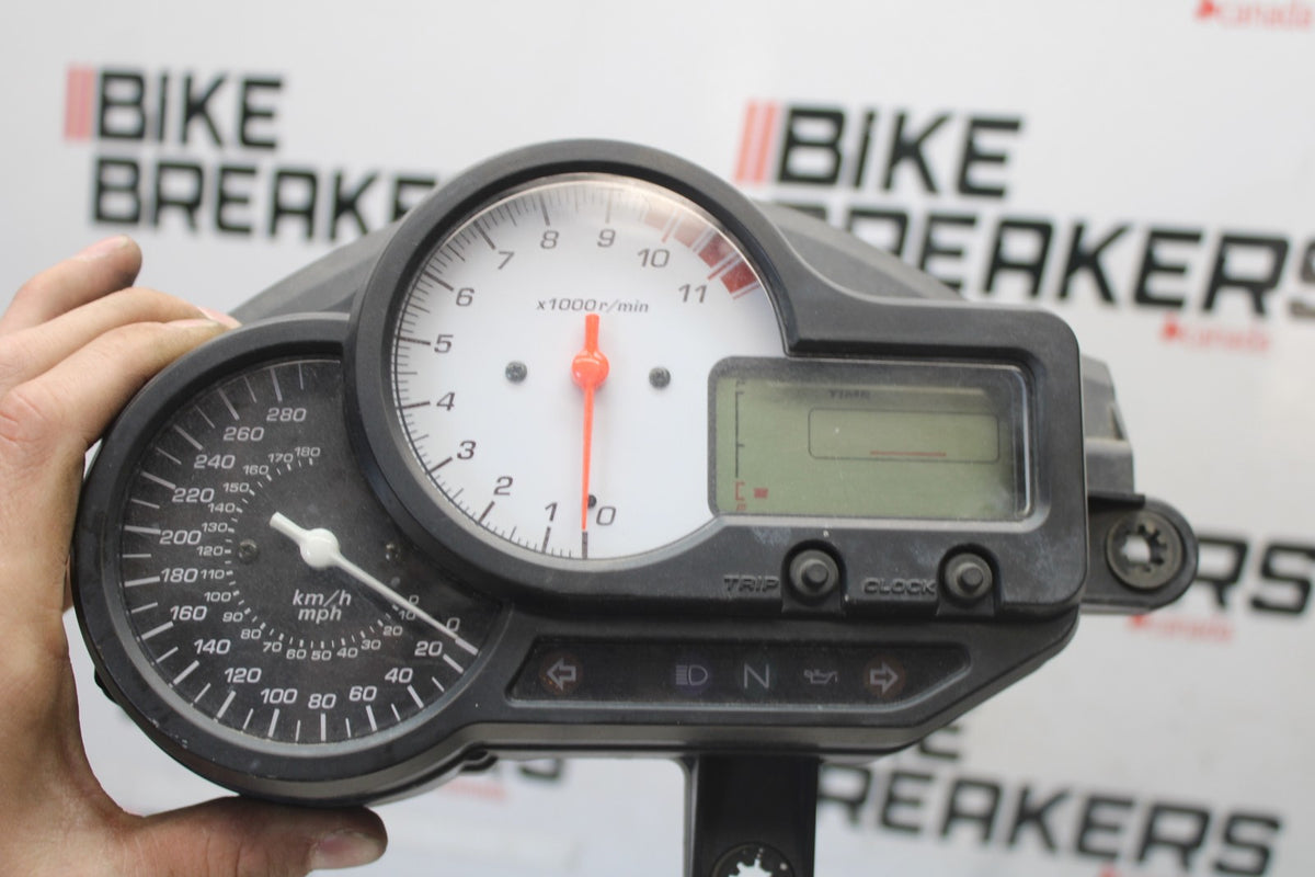 98-05 HONDA SUPER HAWK 1000 VTR1000F SPEEDO TACH GAUGES DISPLAY CLUSTER BB924