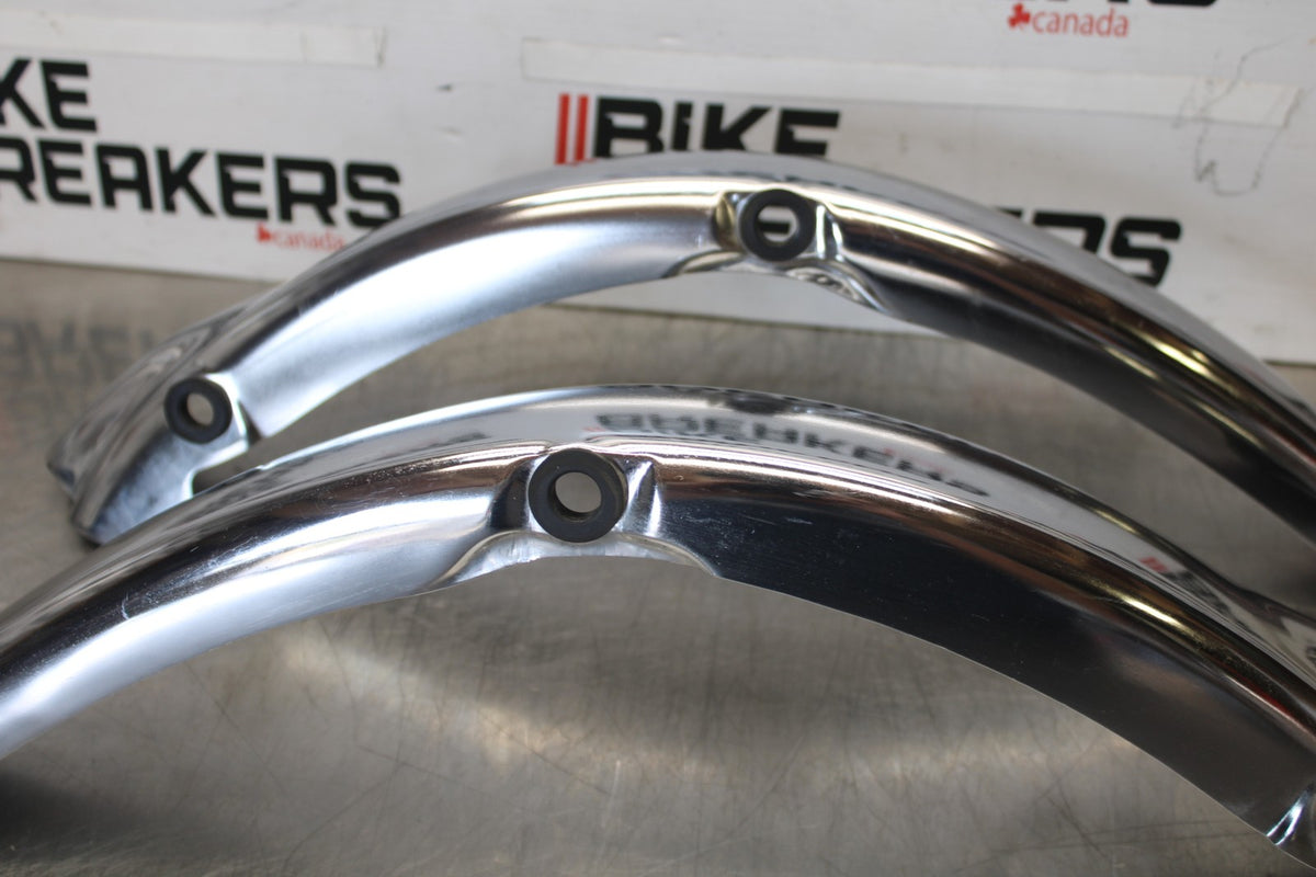 08 KAWASAKI VULCAN 1600 VN1600D NOMAD REAR FRAME SUBFRAME COVER GUARDS BB904