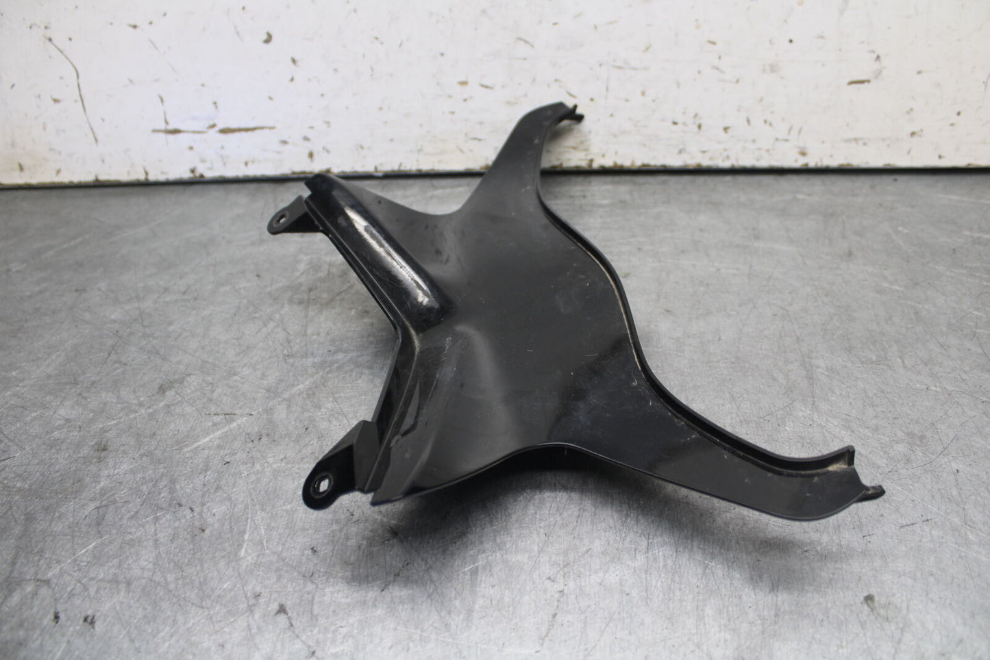 09-12 KAWASAKI NINJA ZX6R CENTER REAR BACK TAIL FAIRING COWL BB698