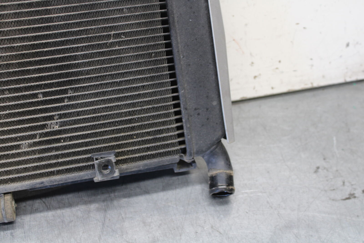 07-09 YAMAHA FZ6 ENGINE RADIATOR MOTOR COOLER RADIATER 4S8-12461-00-00 BB713
