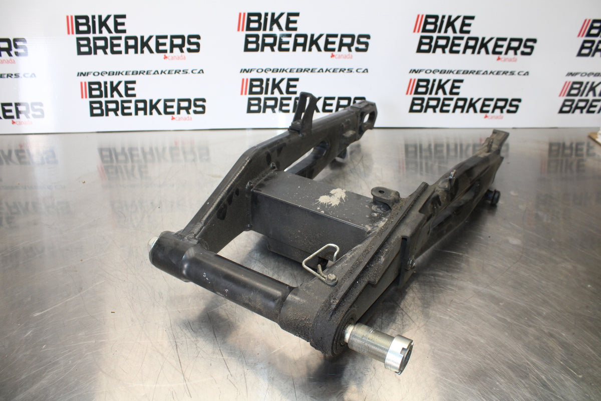 07 KAWASAKI Z1000 REAR SWINGARM BACK SUSPENSION SWING ARM BB148